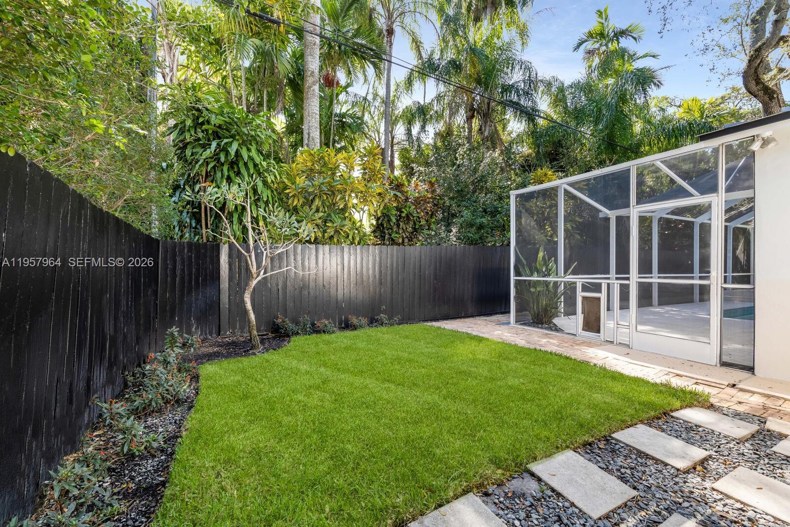 5100 SW 75th St Miami, FL 33143