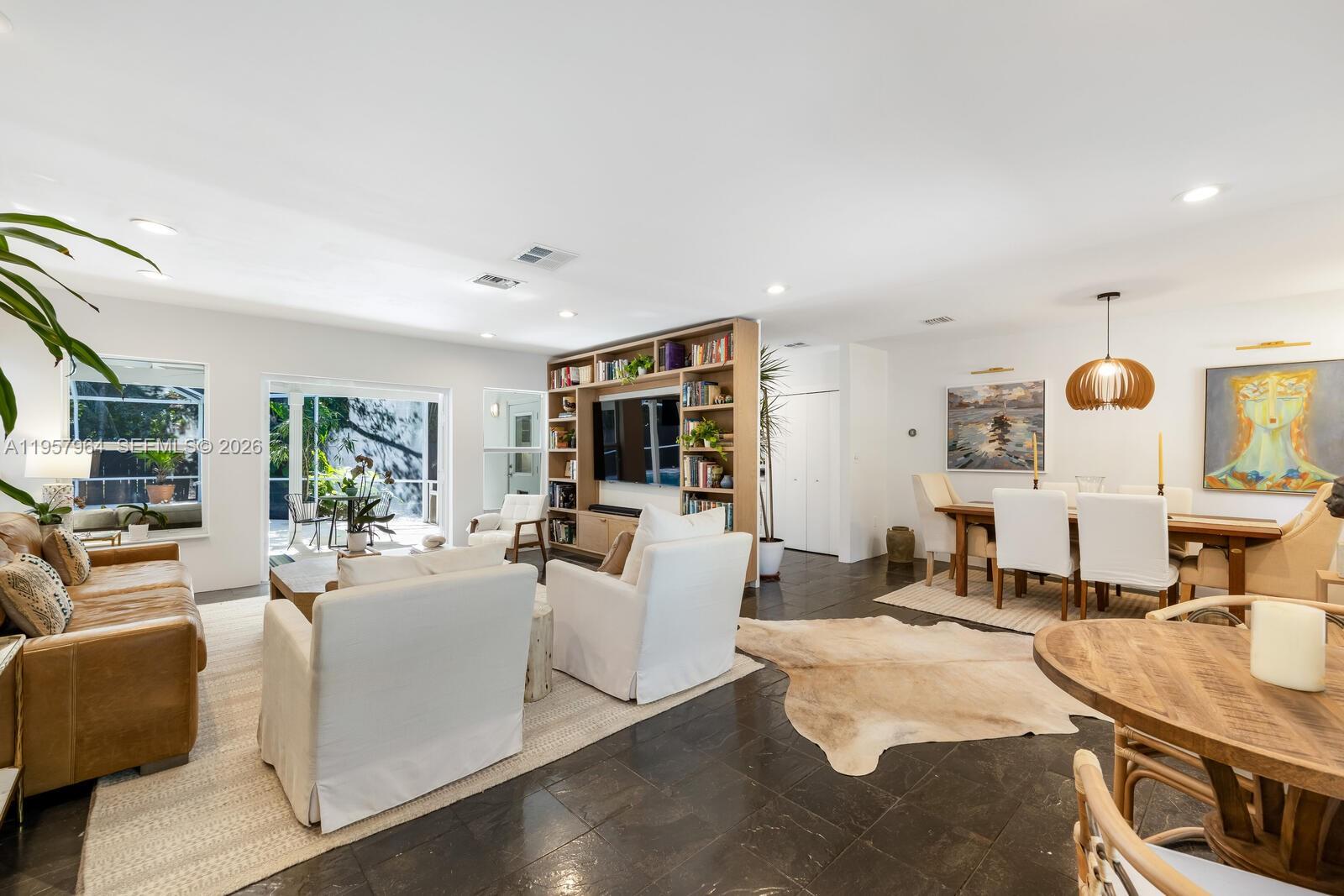 5100 SW 75th St Miami, FL 33143