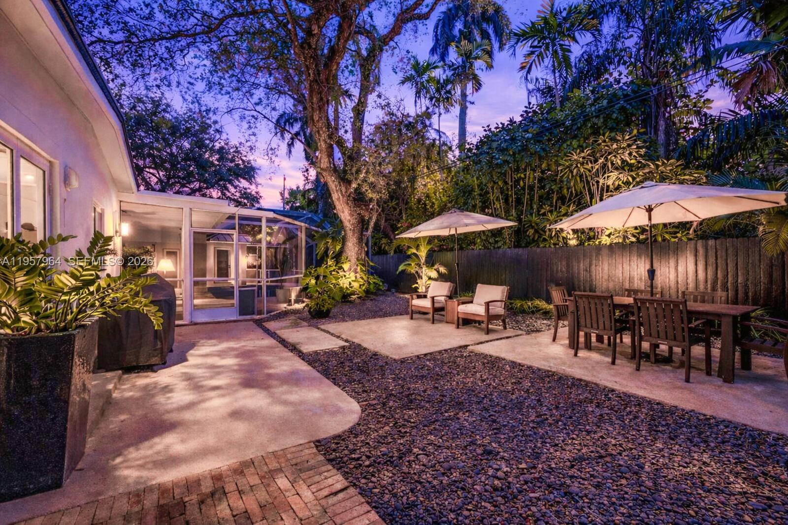 5100 SW 75th St Miami, FL 33143