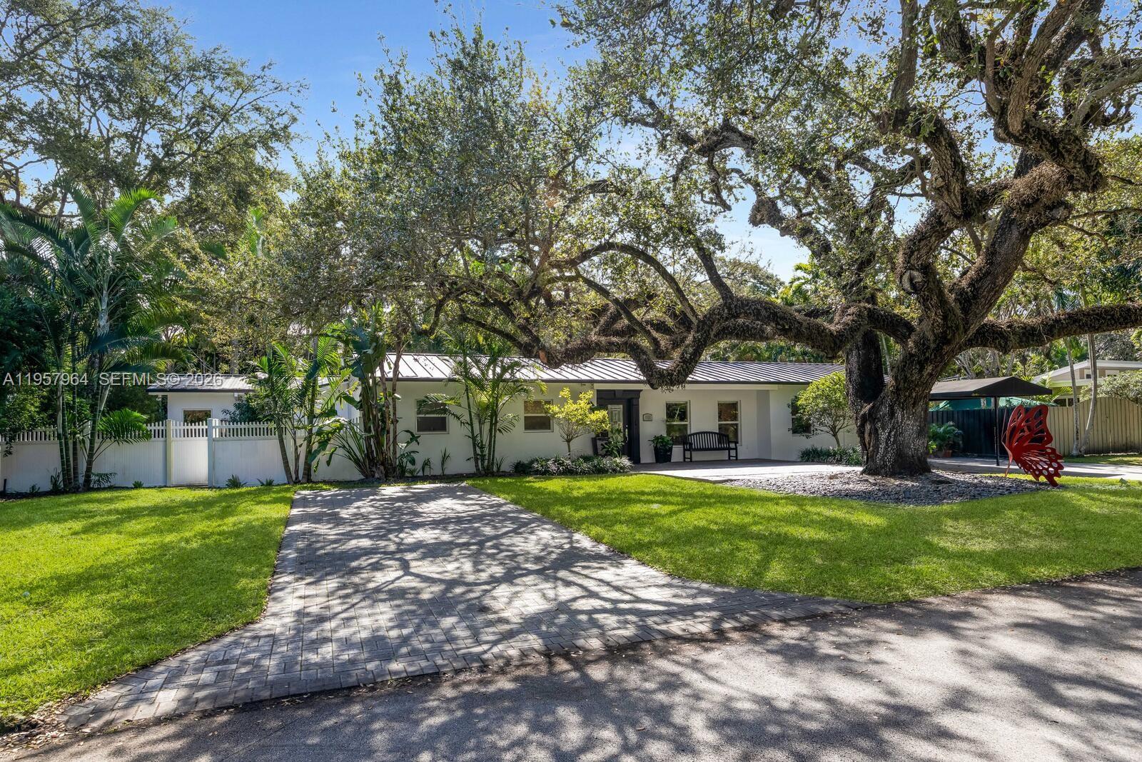 5100 SW 75th St Miami, FL 33143