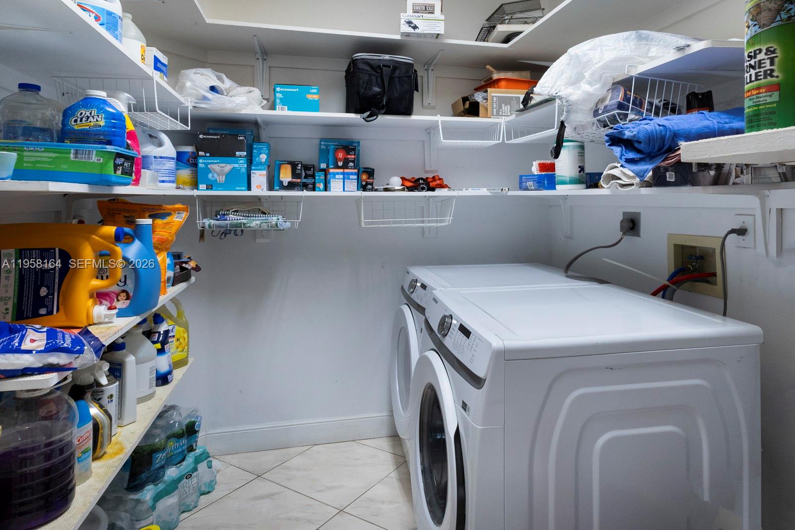 7821 SW 129th Ter Pinecrest, FL 33156