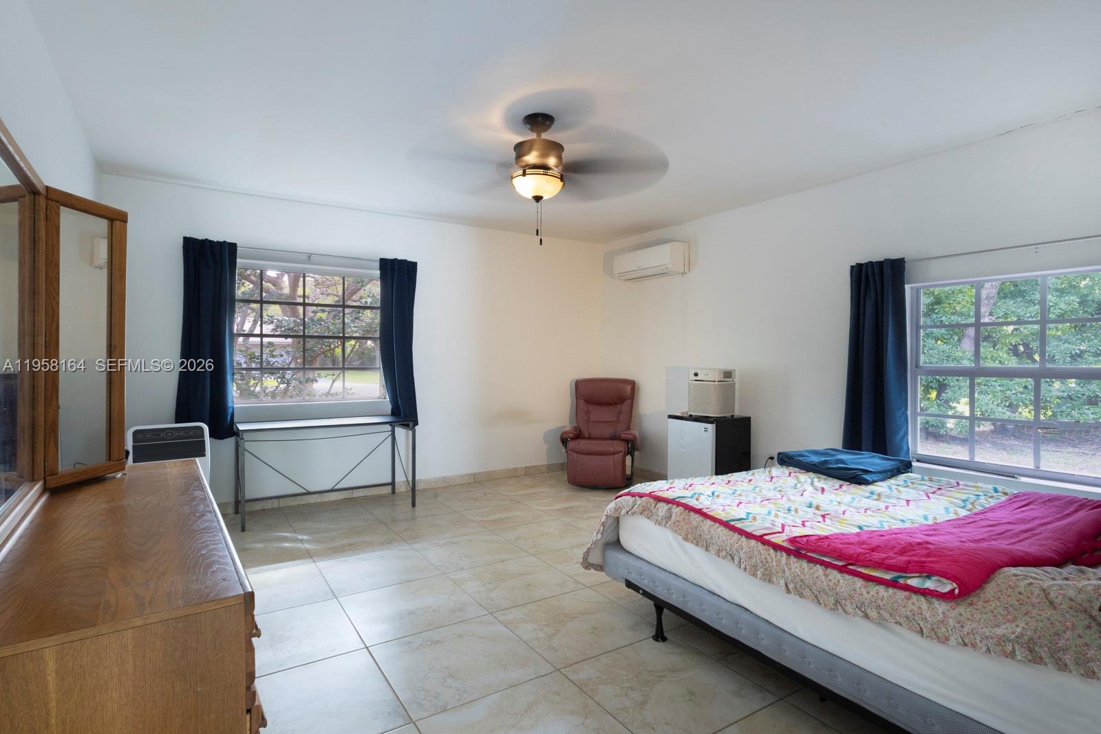 7821 SW 129th Ter Pinecrest, FL 33156