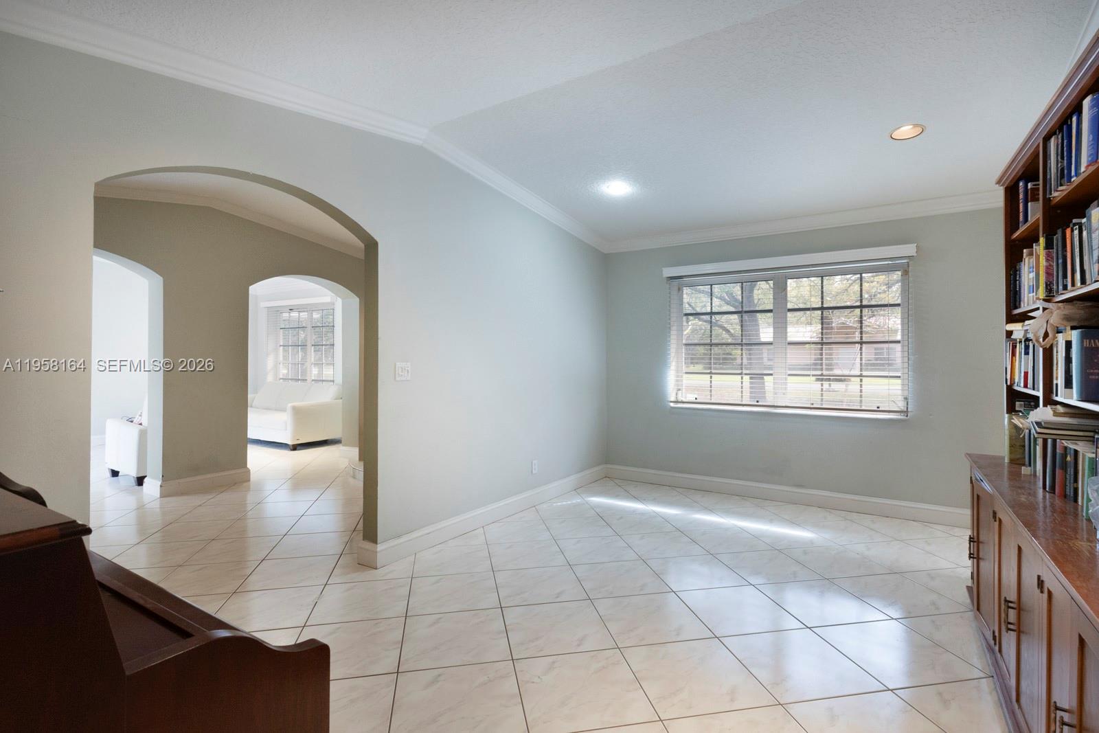 7821 SW 129th Ter Pinecrest, FL 33156