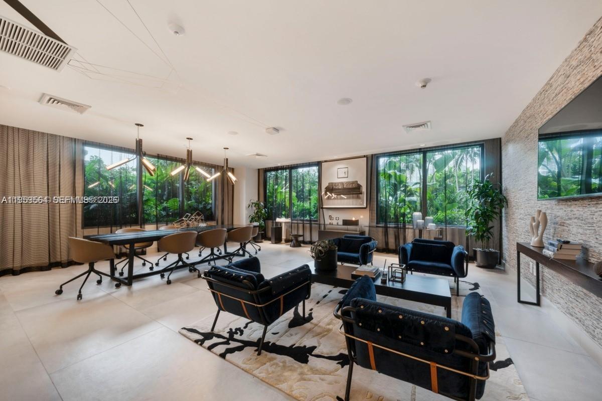 image Hyde Midtown30