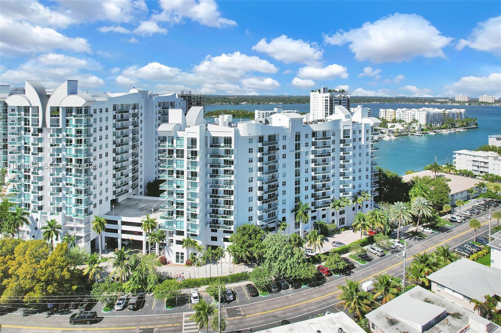 7910 Harbor Is Dr #1103 North Bay Village, FL 33141