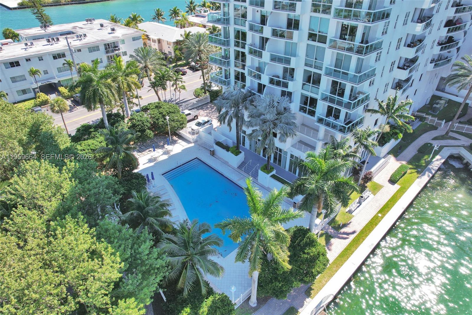 7910 Harbor Is Dr #1103 North Bay Village, FL 33141