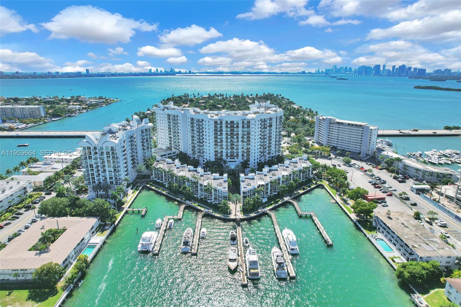 7910 Harbor Is Dr #1103 North Bay Village, FL 33141
