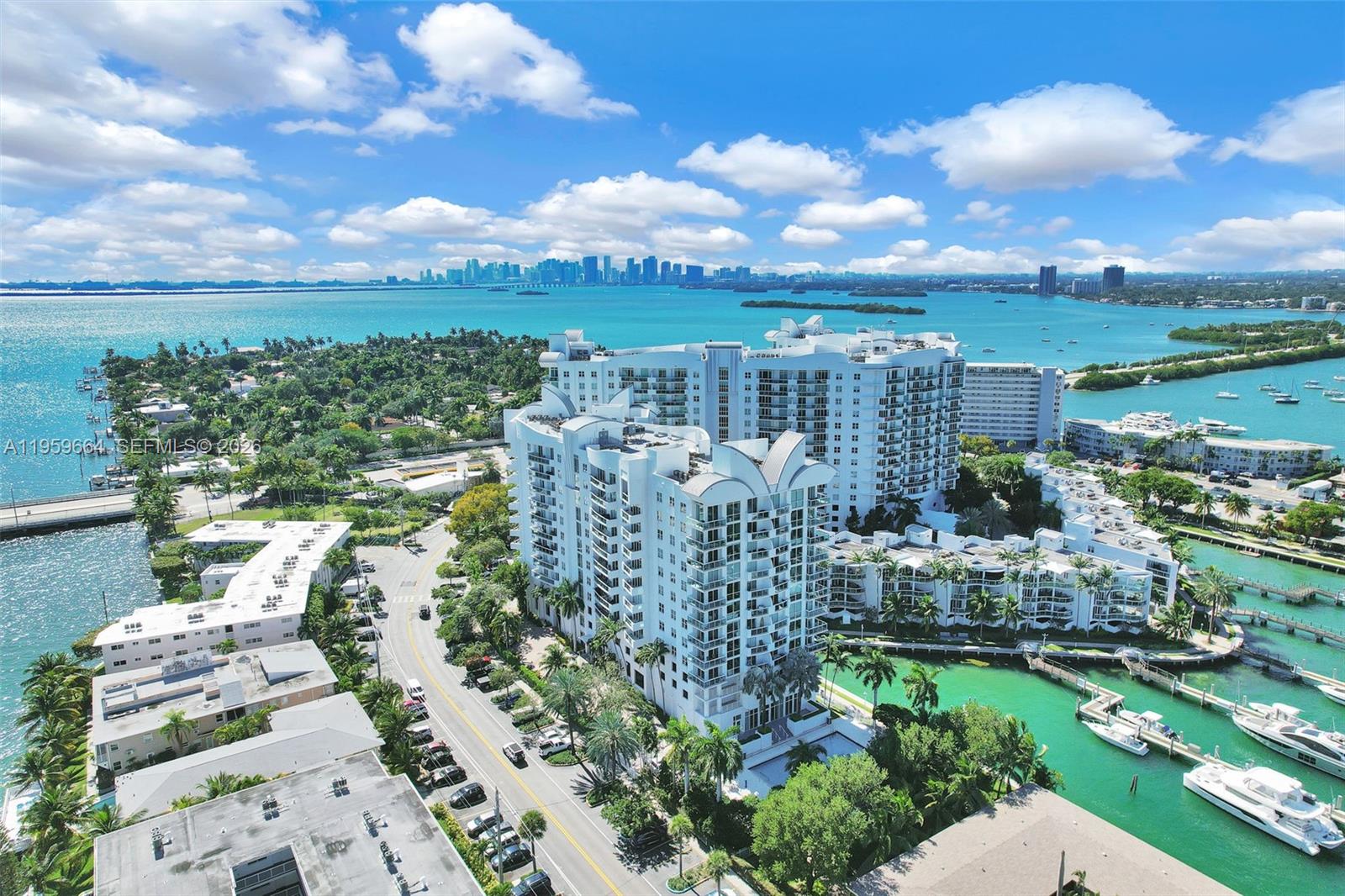 7910 Harbor Is Dr #1103 North Bay Village, FL 33141