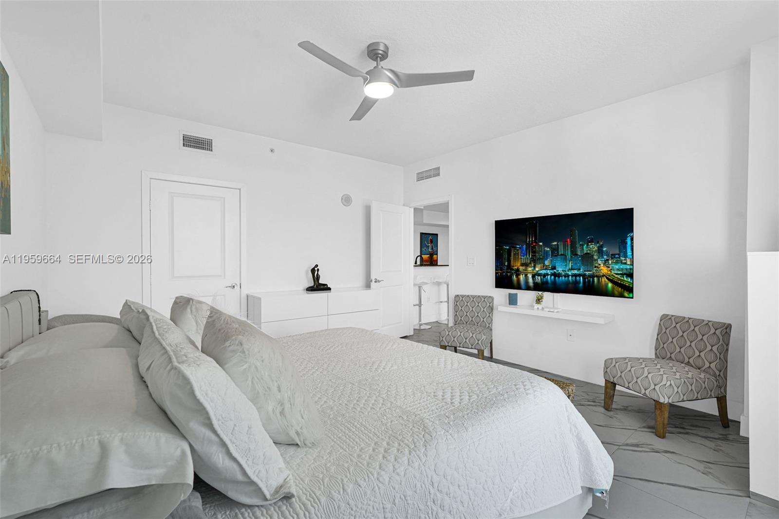 7910 Harbor Is Dr #1103 North Bay Village, FL 33141