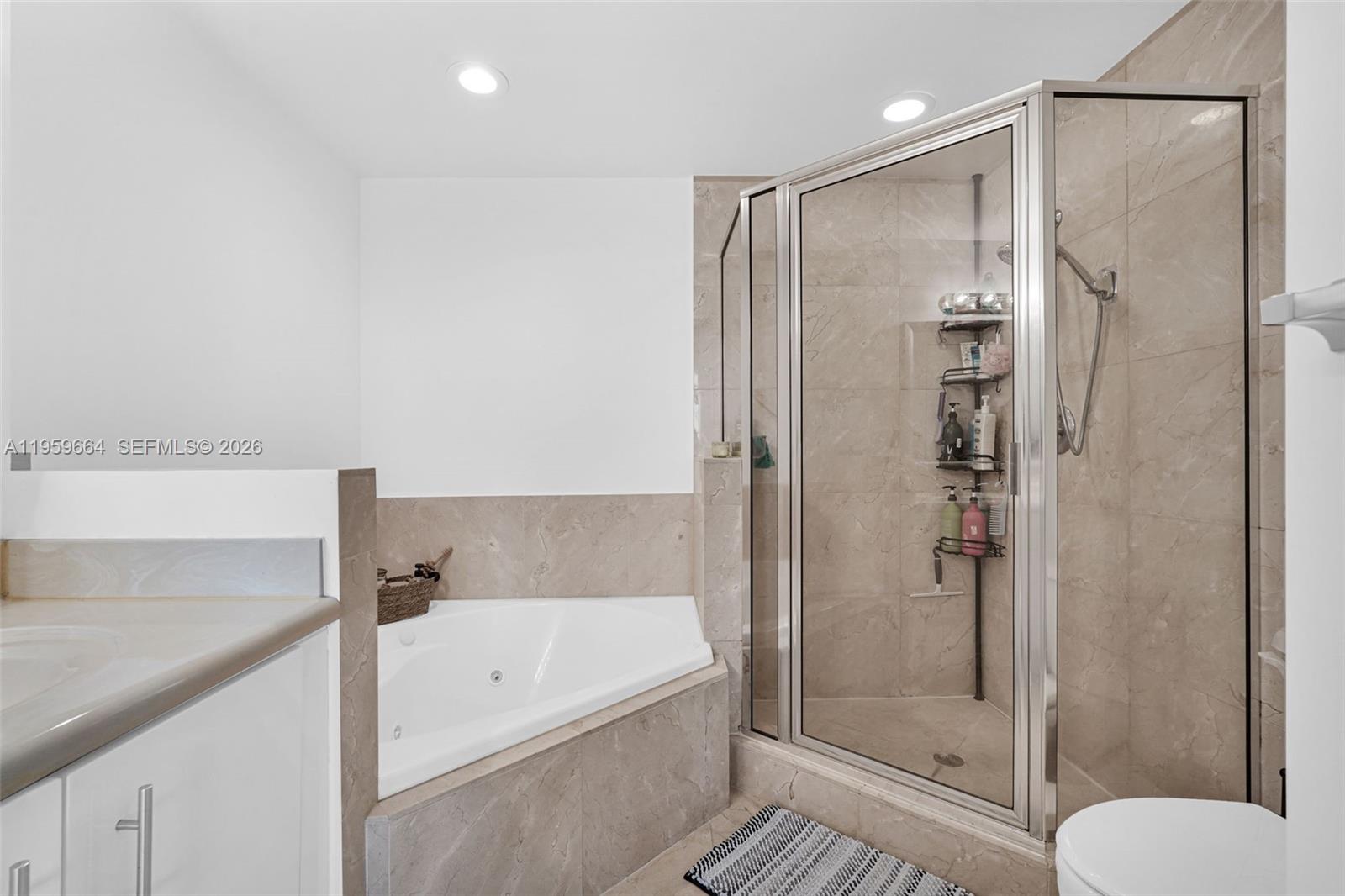 7910 Harbor Is Dr #1103 North Bay Village, FL 33141