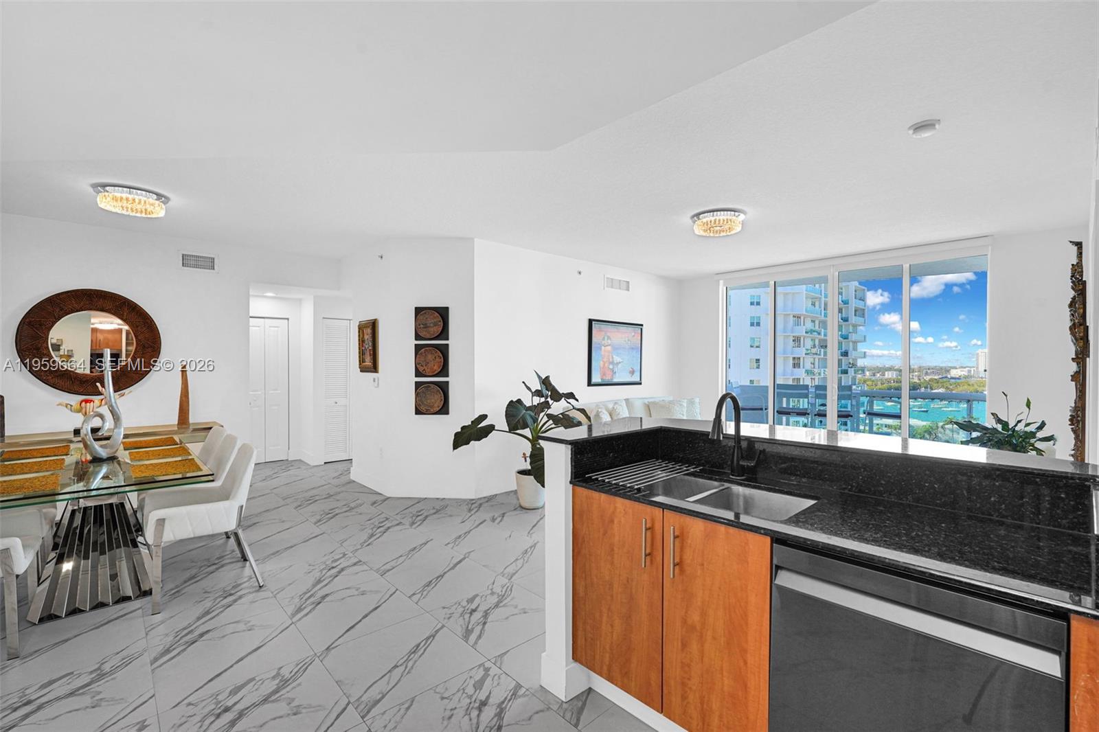 7910 Harbor Is Dr #1103 North Bay Village, FL 33141