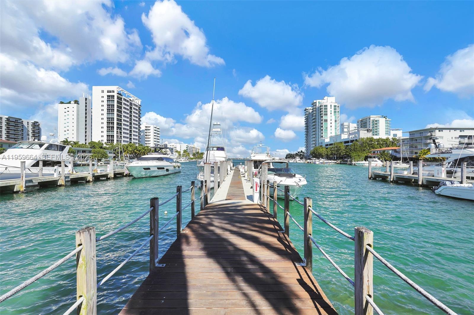 7910 Harbor Is Dr #1103 North Bay Village, FL 33141