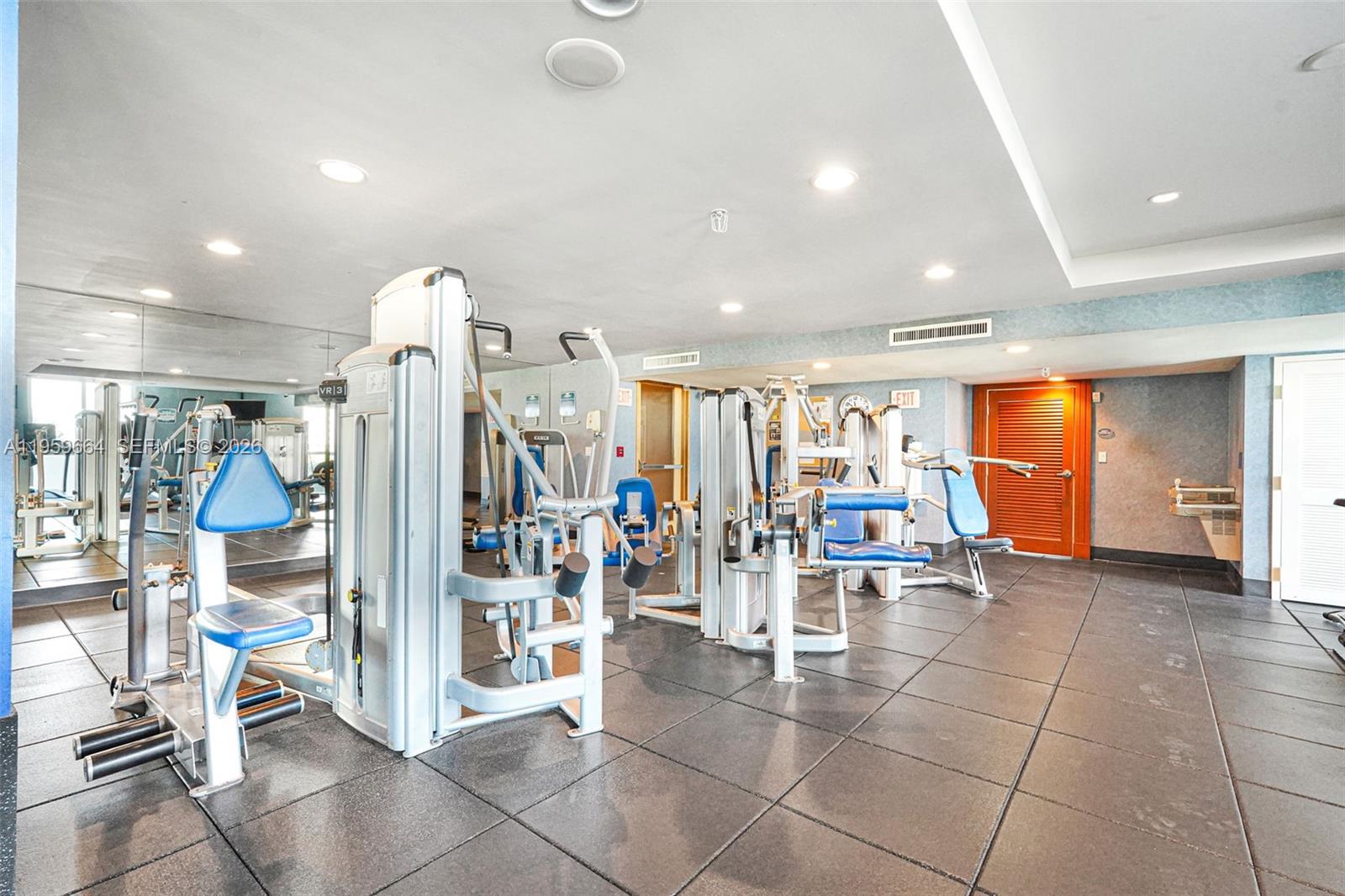 7910 Harbor Is Dr #1103 North Bay Village, FL 33141