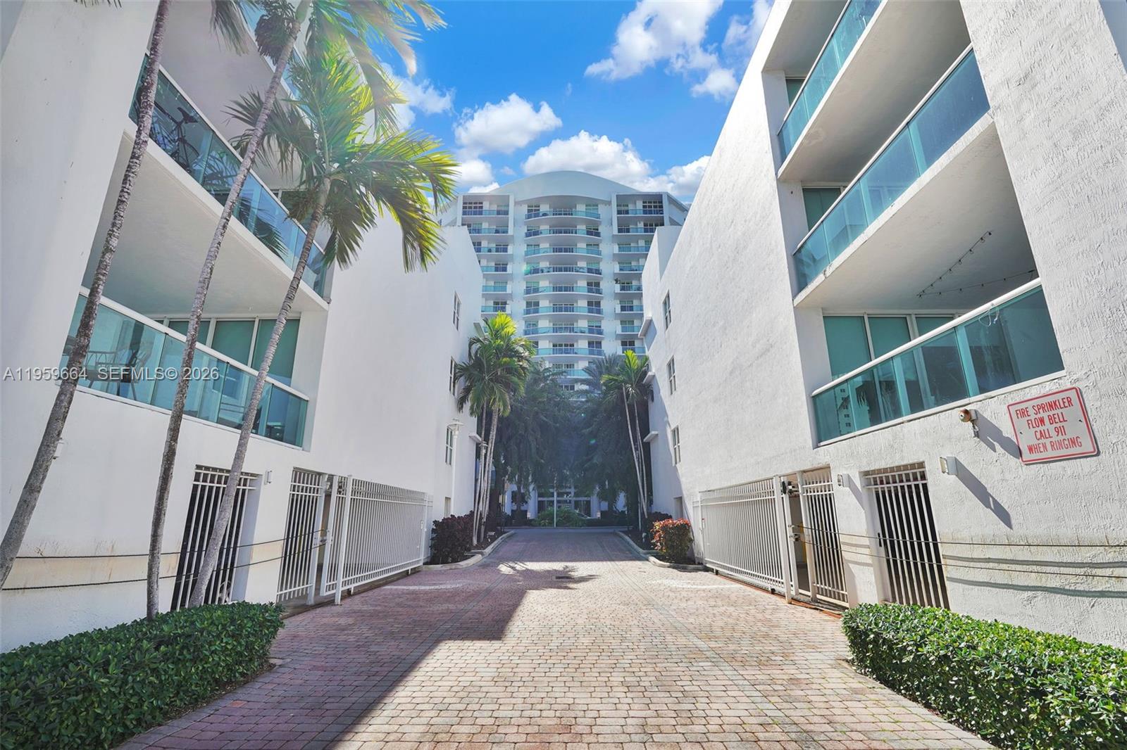 7910 Harbor Is Dr #1103 North Bay Village, FL 33141