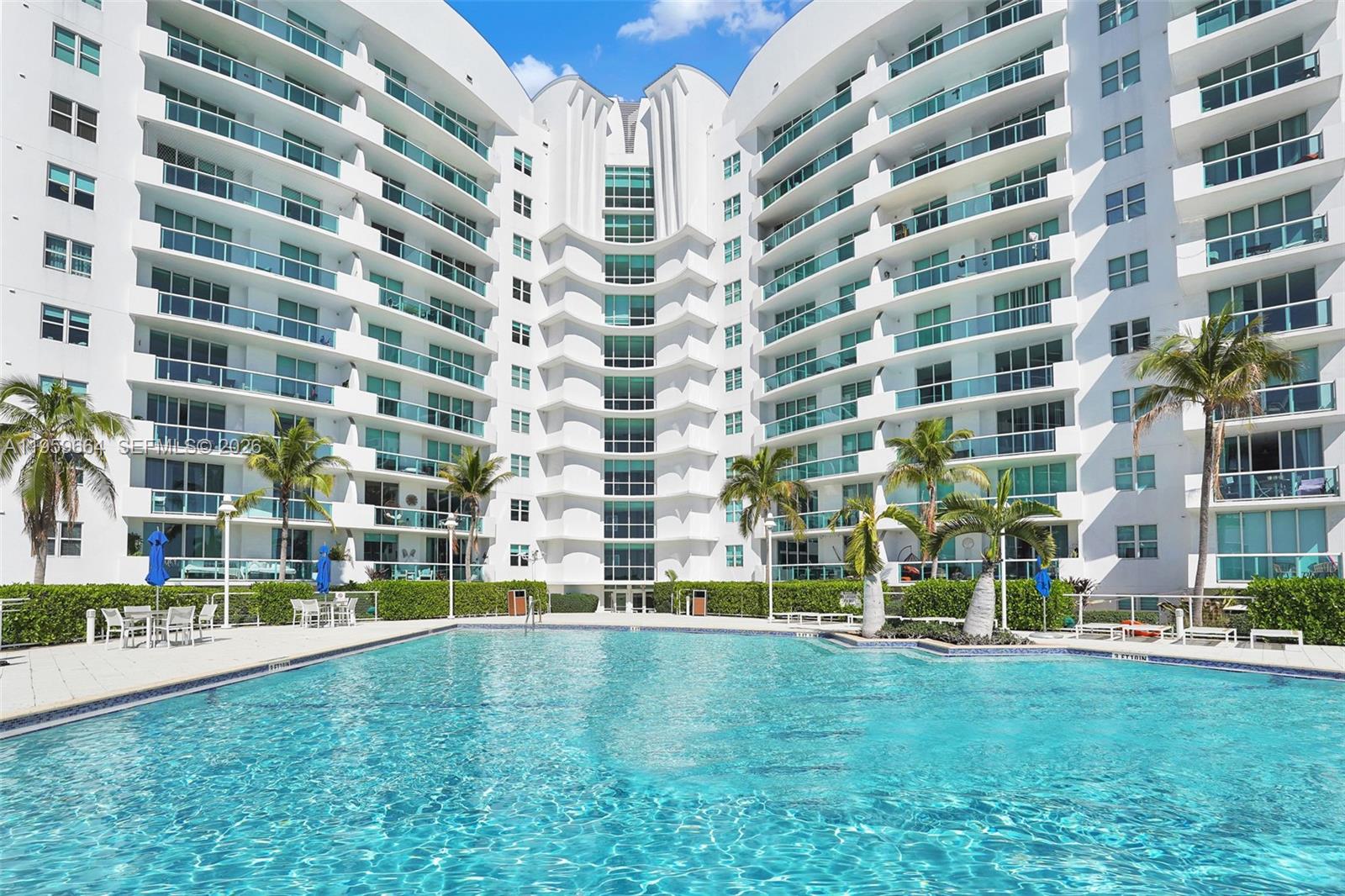 7910 Harbor Is Dr #1103 North Bay Village, FL 33141