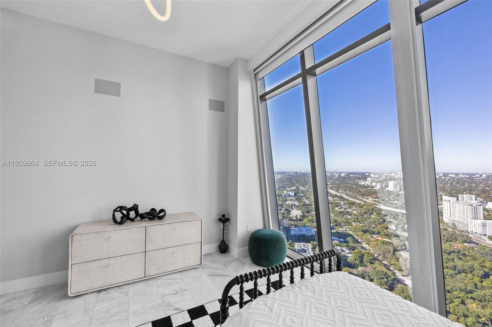 1451 Brickell Ave #4401 Miami, FL 33131