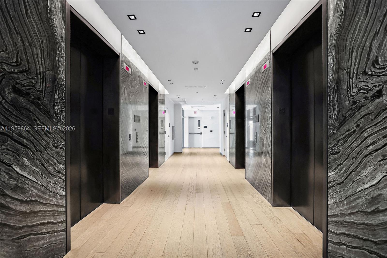 1451 Brickell Ave #4401 Miami, FL 33131