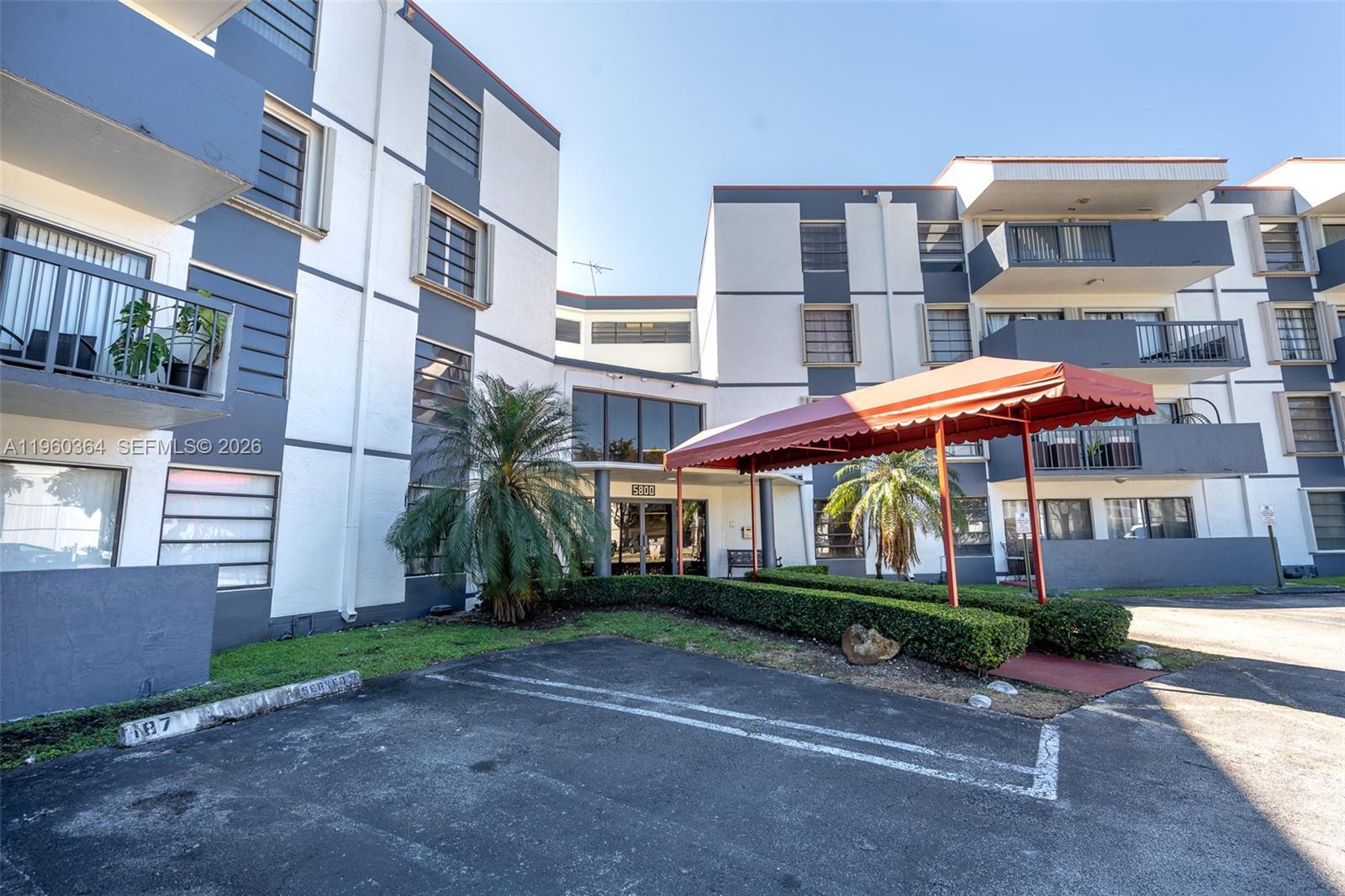 5800 SW 127th Ave #2220 Miami, FL 33183