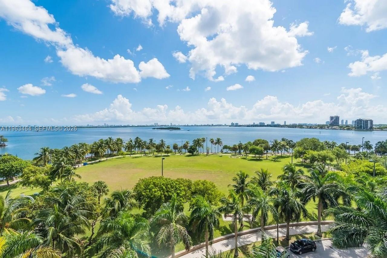 image Cite on the Bay East27