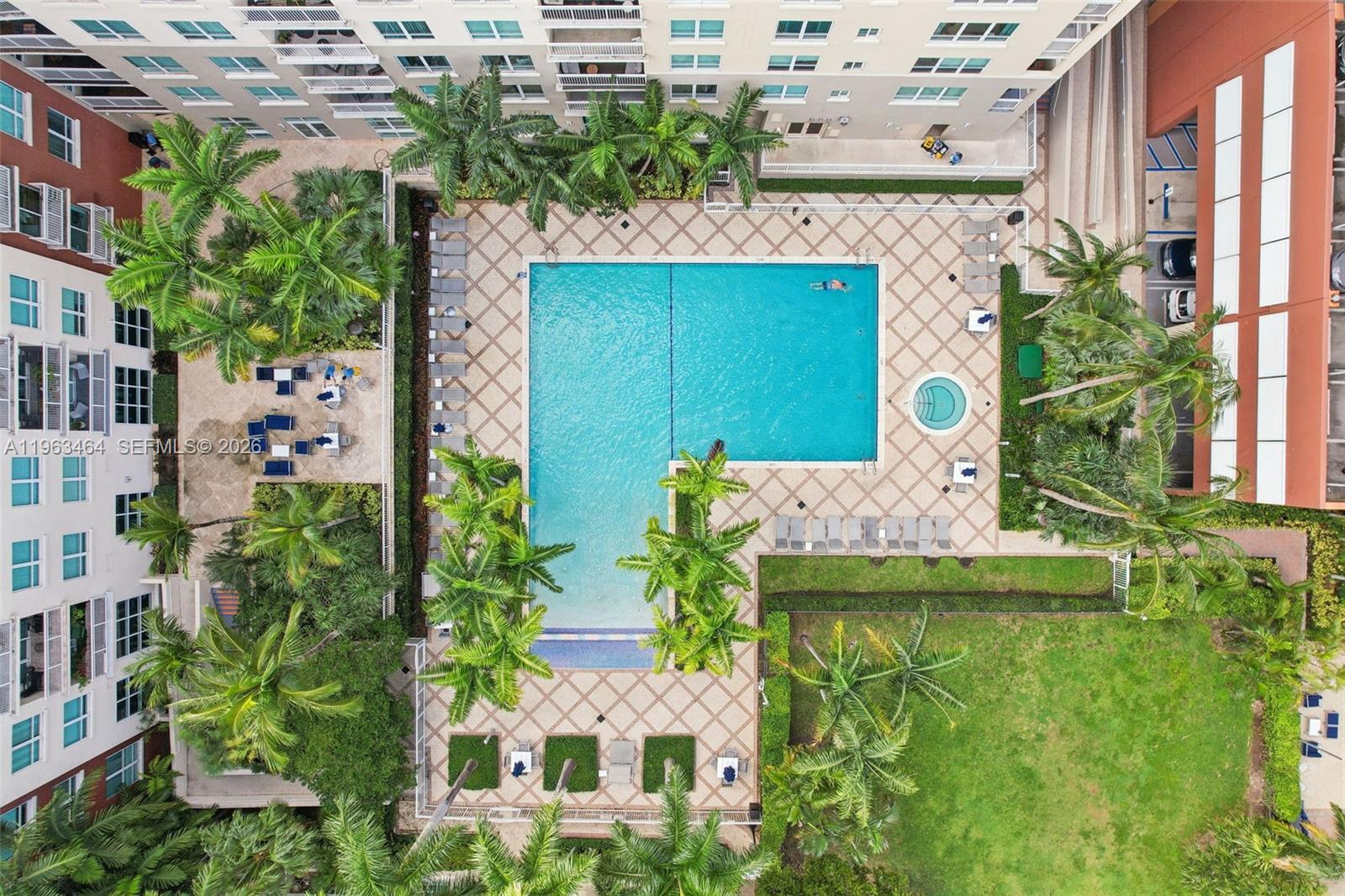 image Cite on the Bay East30