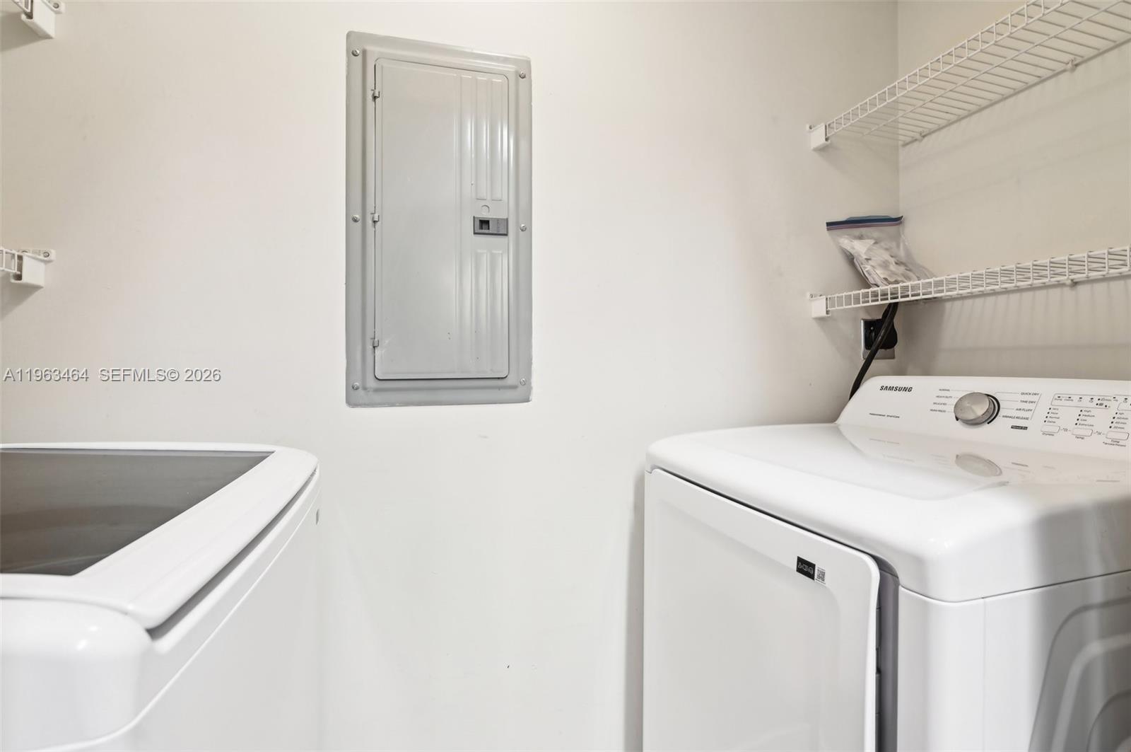 image Cite on the Bay East8