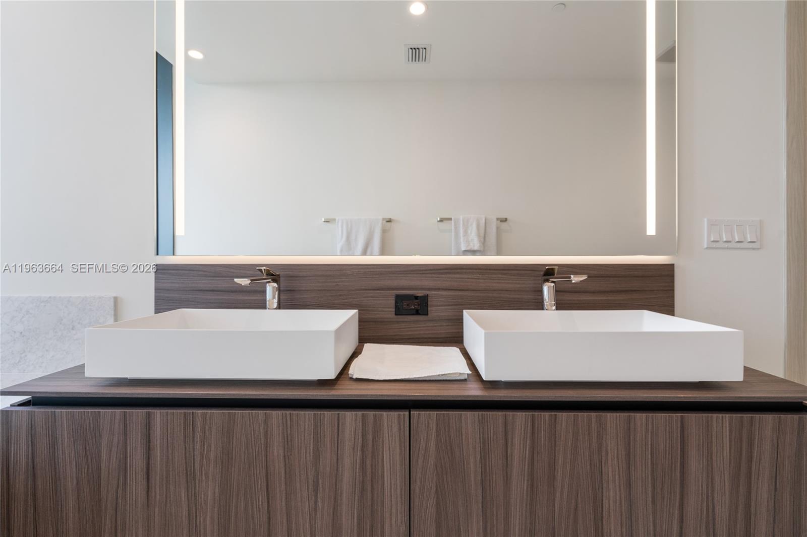 image Brickell Flatiron21