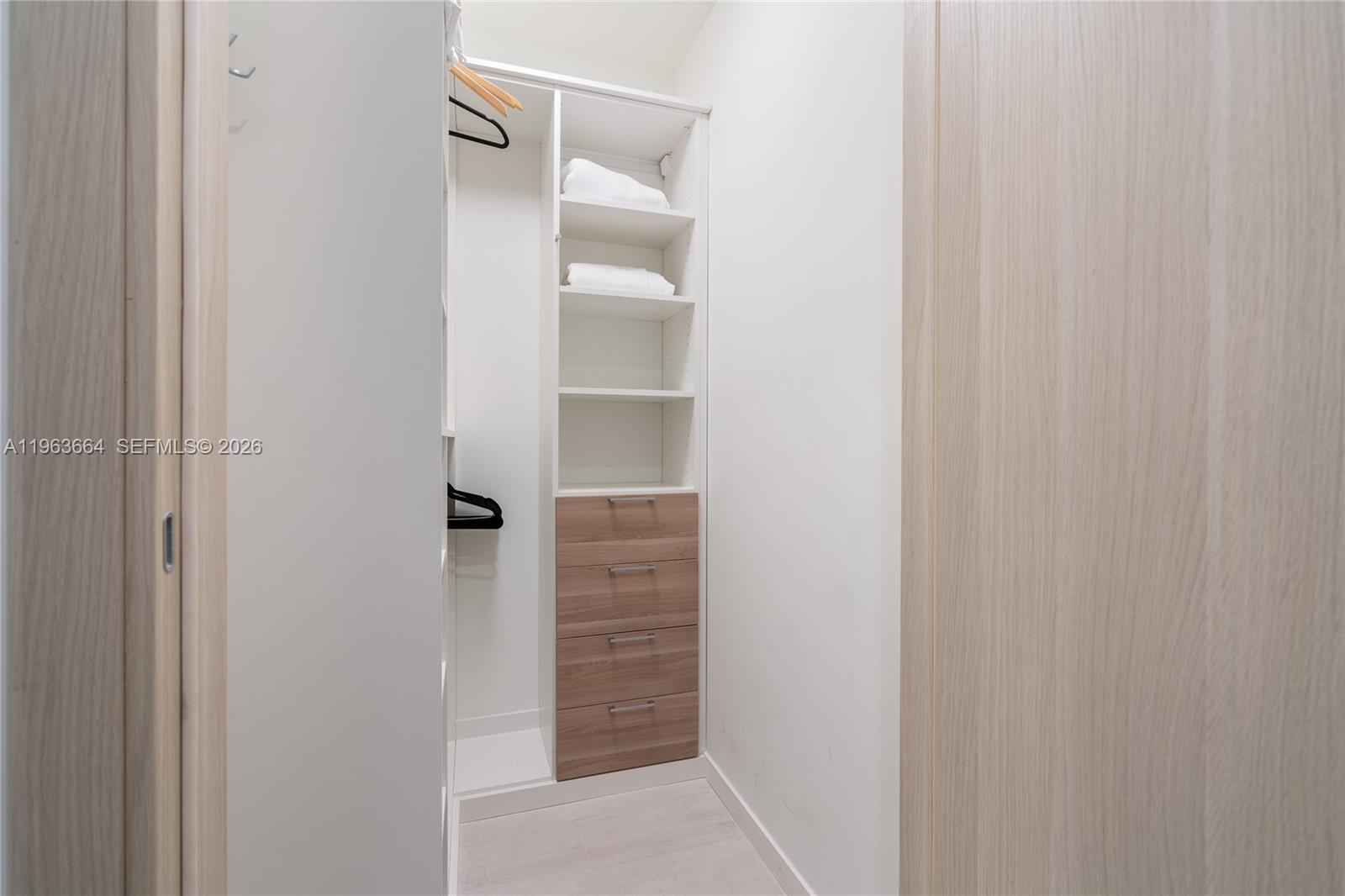 image Brickell Flatiron29