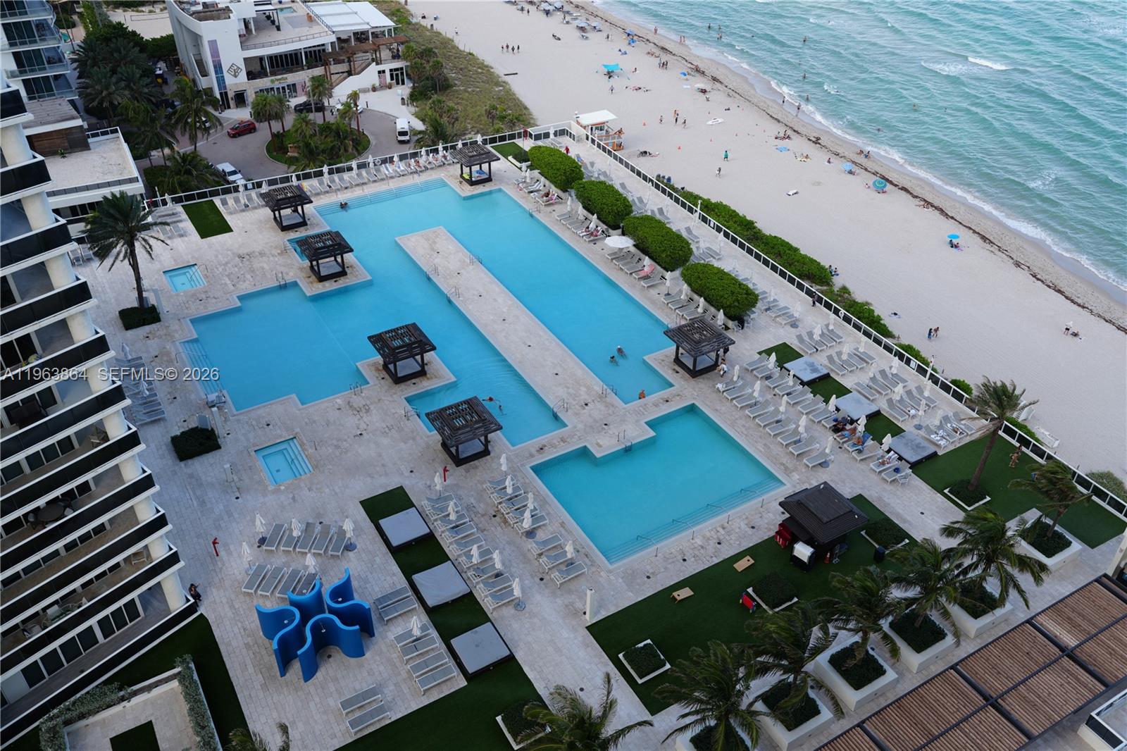 image Beach Club 217