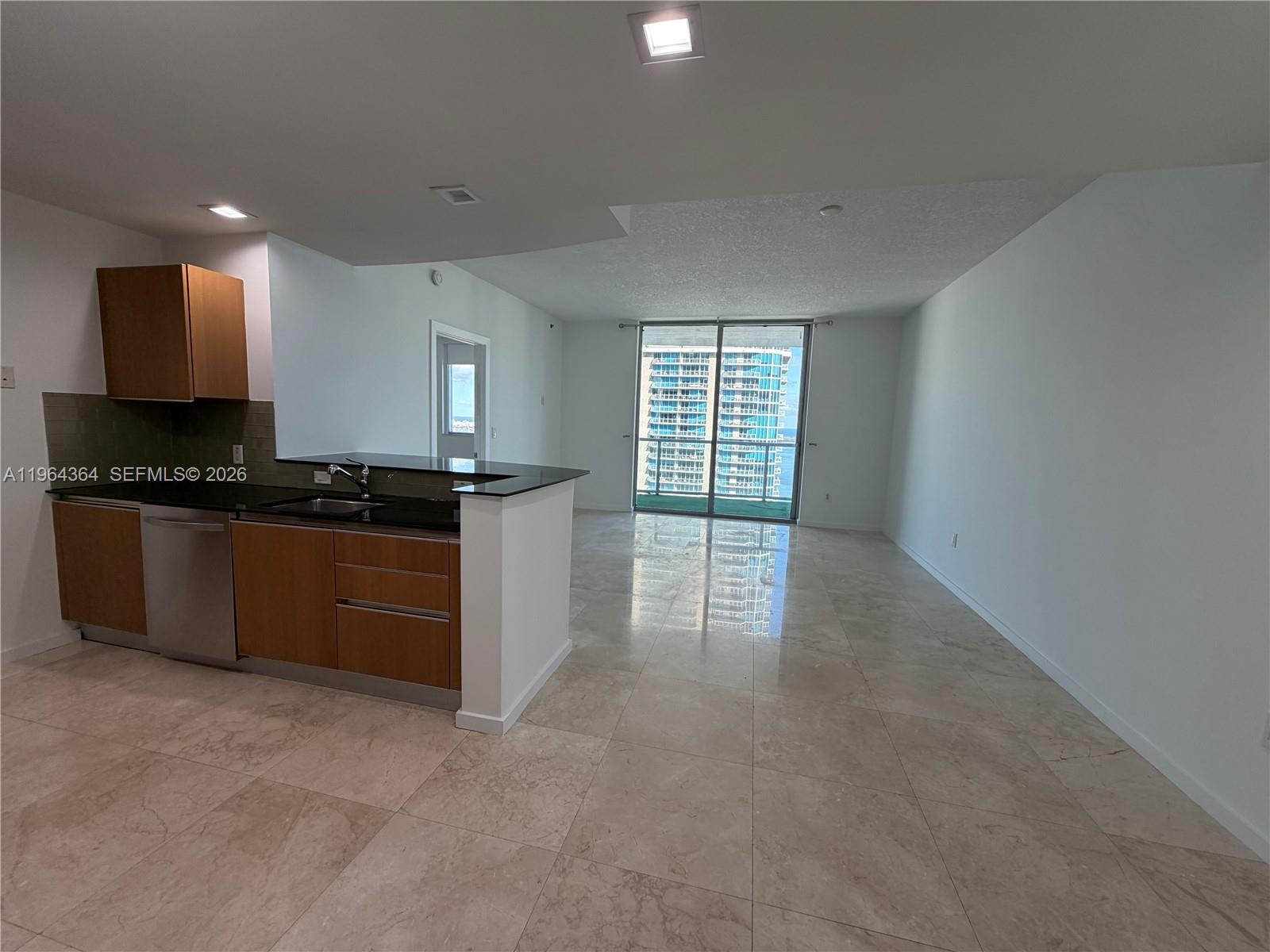 image 1060 Brickell - 10602