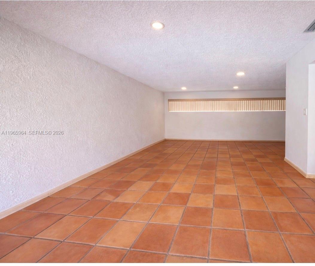 7355 Poinciana Ct Miami Lakes, FL 33014