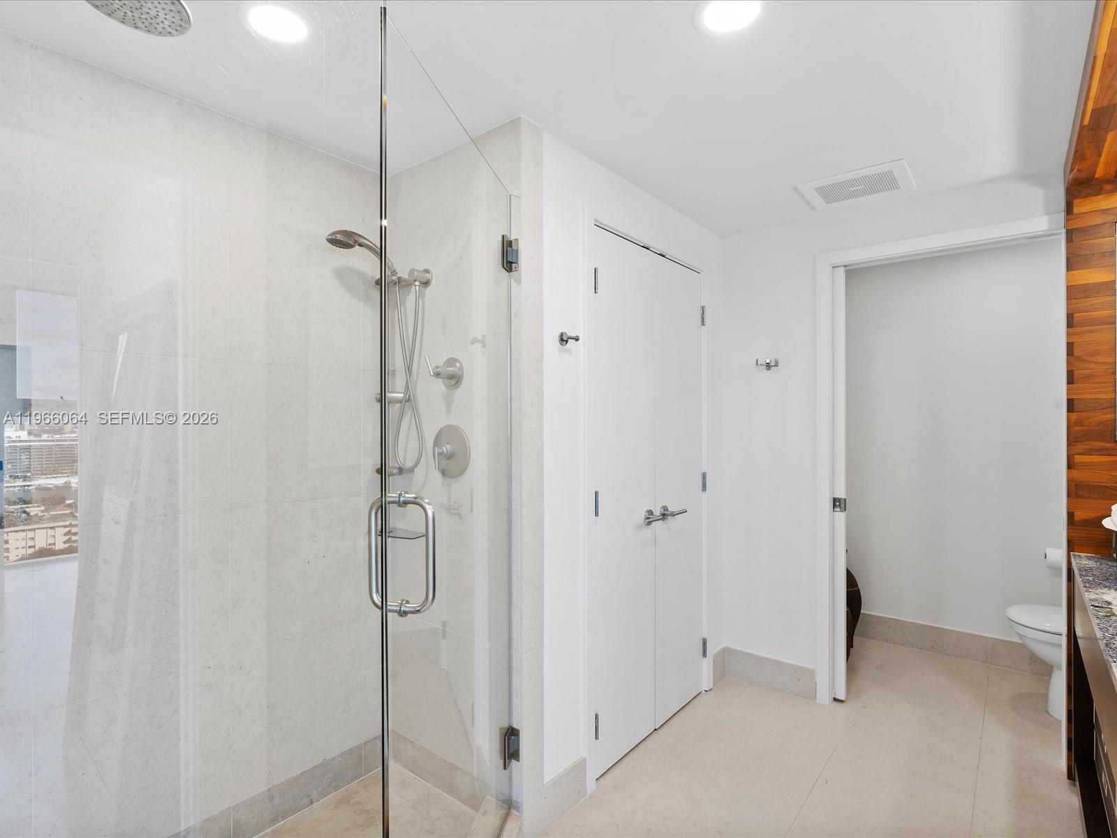 6899 Collins Ave #1704 Miami Beach, FL 33141