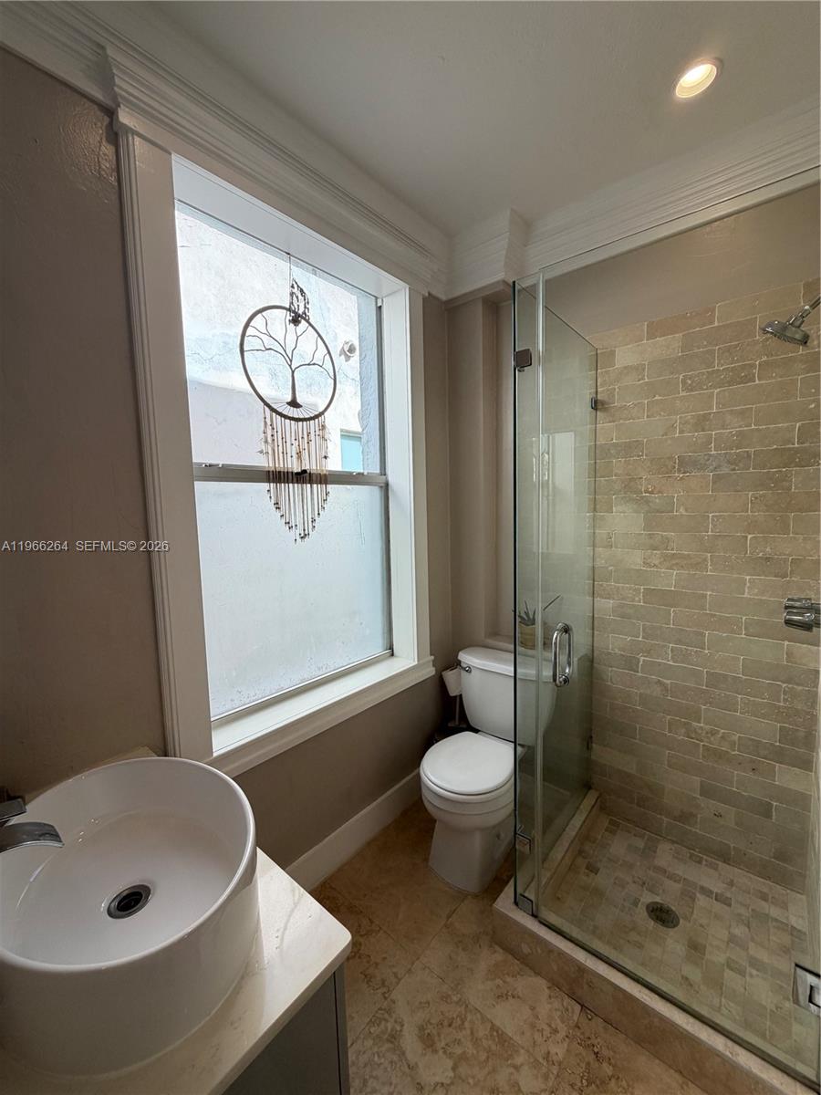 119 Menores Ave #8A Coral Gables, FL 33134