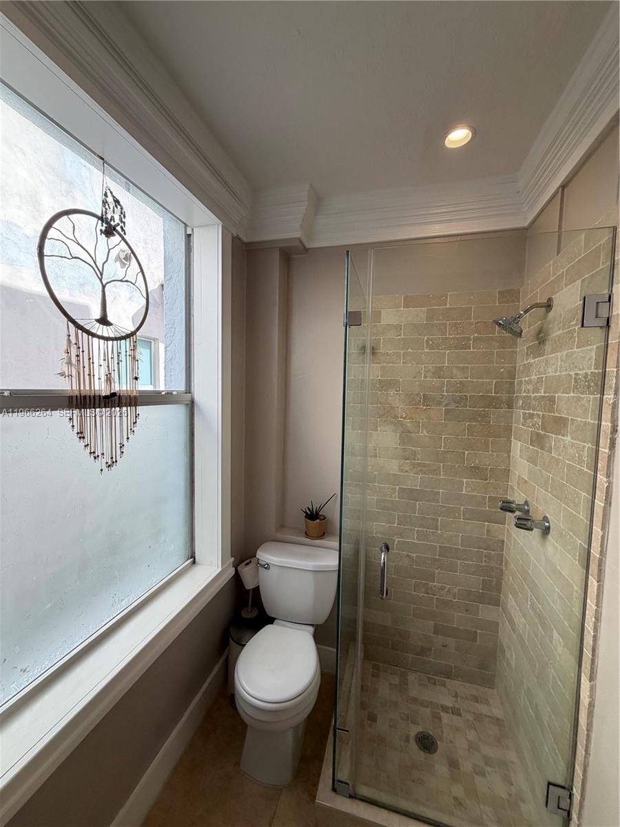 119 Menores Ave #8A Coral Gables, FL 33134