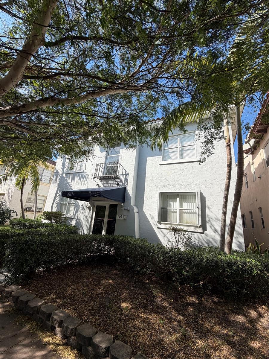 119 Menores Ave #8A Coral Gables, FL 33134