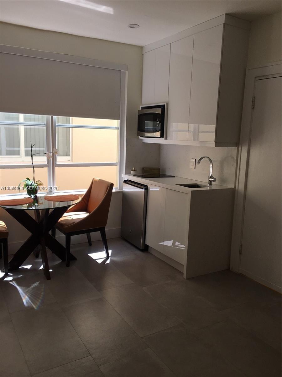 119 Menores Ave #8A Coral Gables, FL 33134