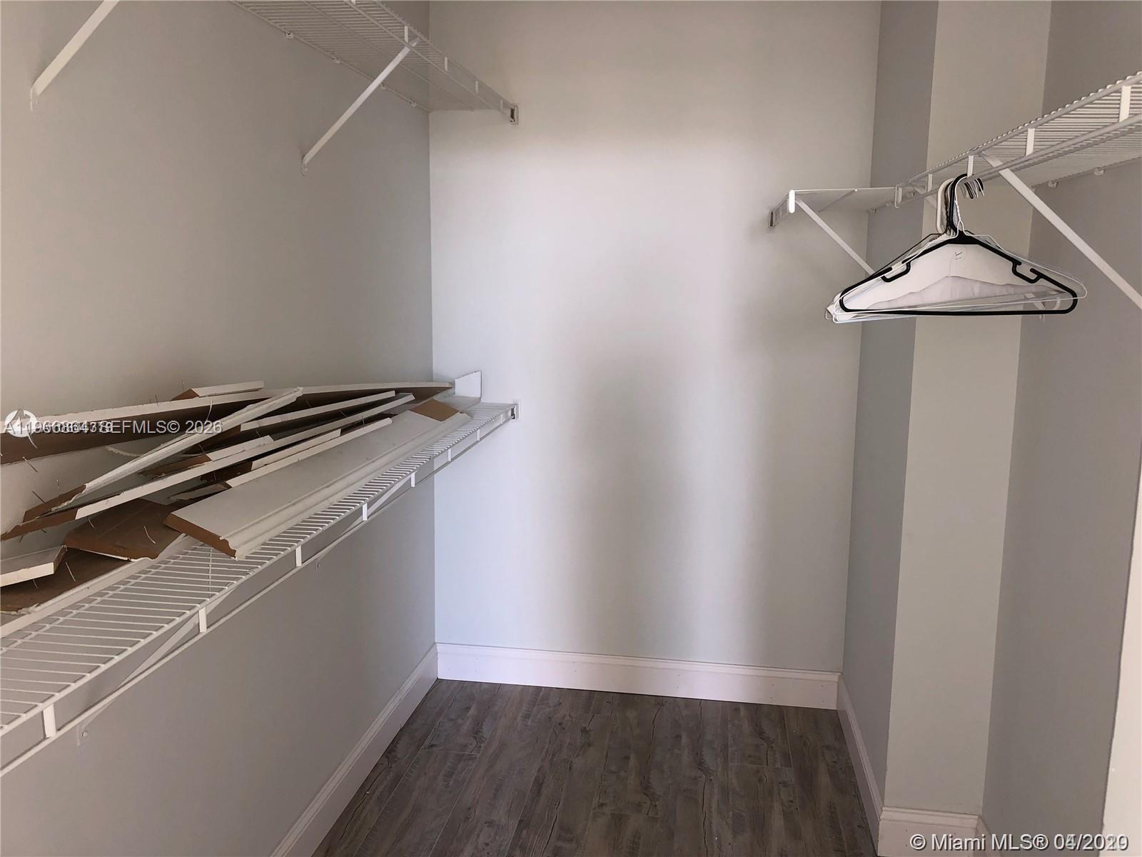 image Porto Bellagio Condo22