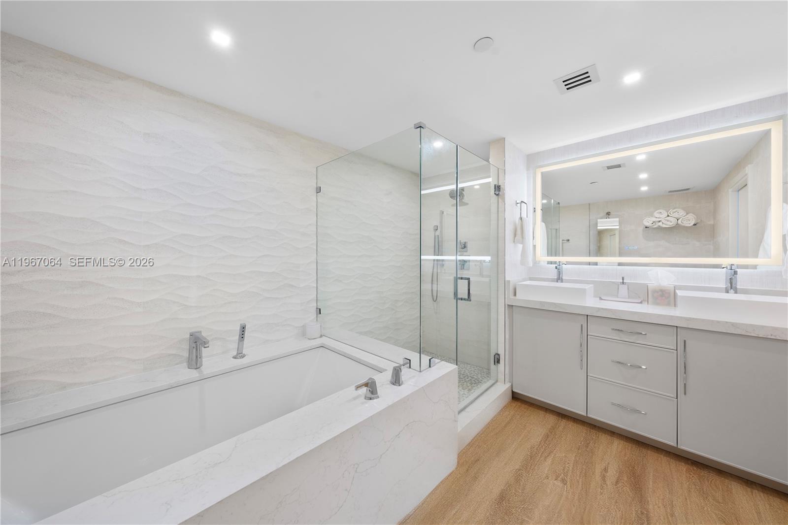 540 West Ave #911 Miami Beach, FL 33139