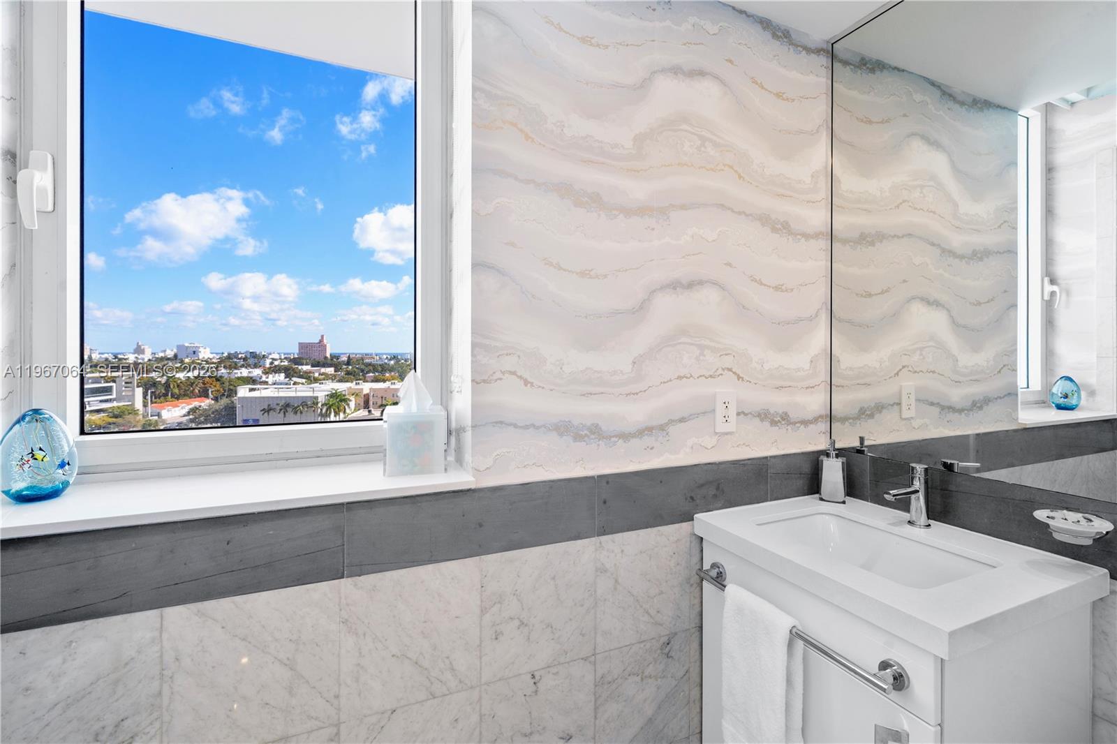 540 West Ave #911 Miami Beach, FL 33139