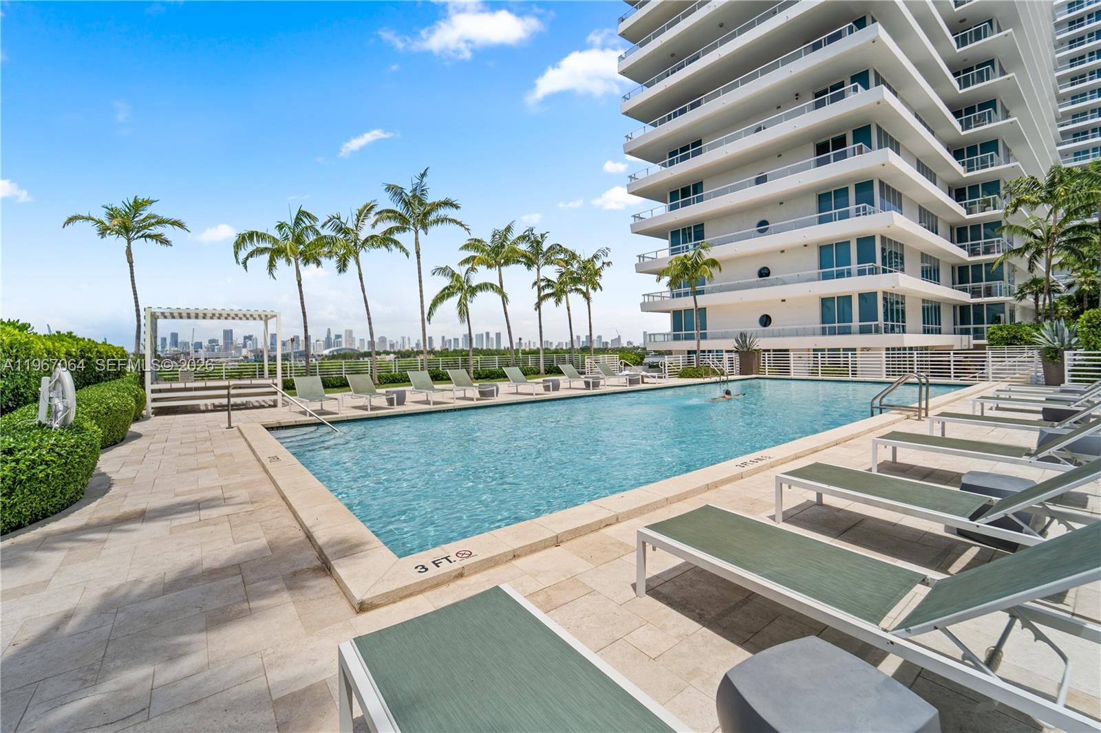 540 West Ave #911 Miami Beach, FL 33139