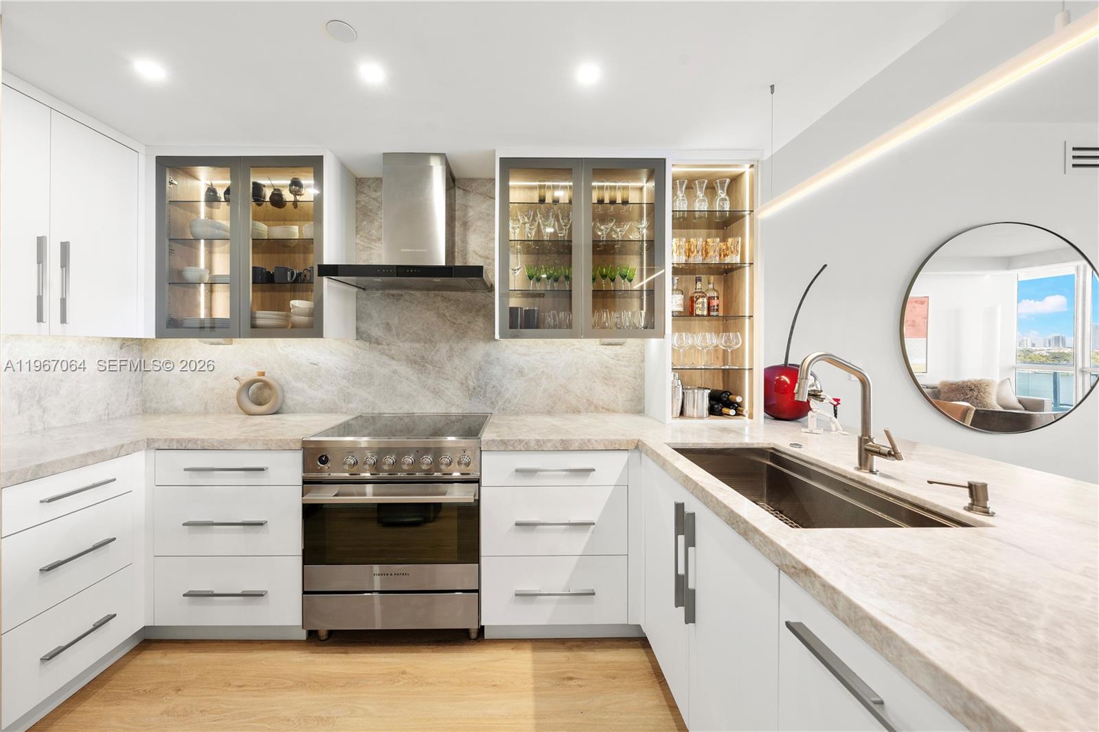 540 West Ave #911 Miami Beach, FL 33139