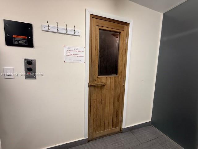 image Winston Towers 70022