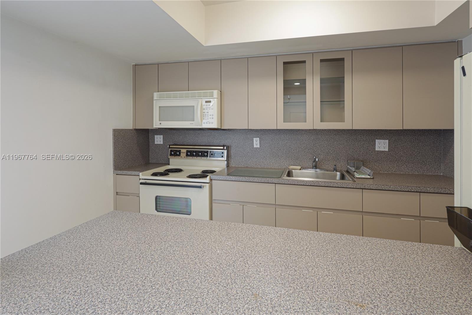 1700 NE 105th St #512 Miami Shores, FL 33138