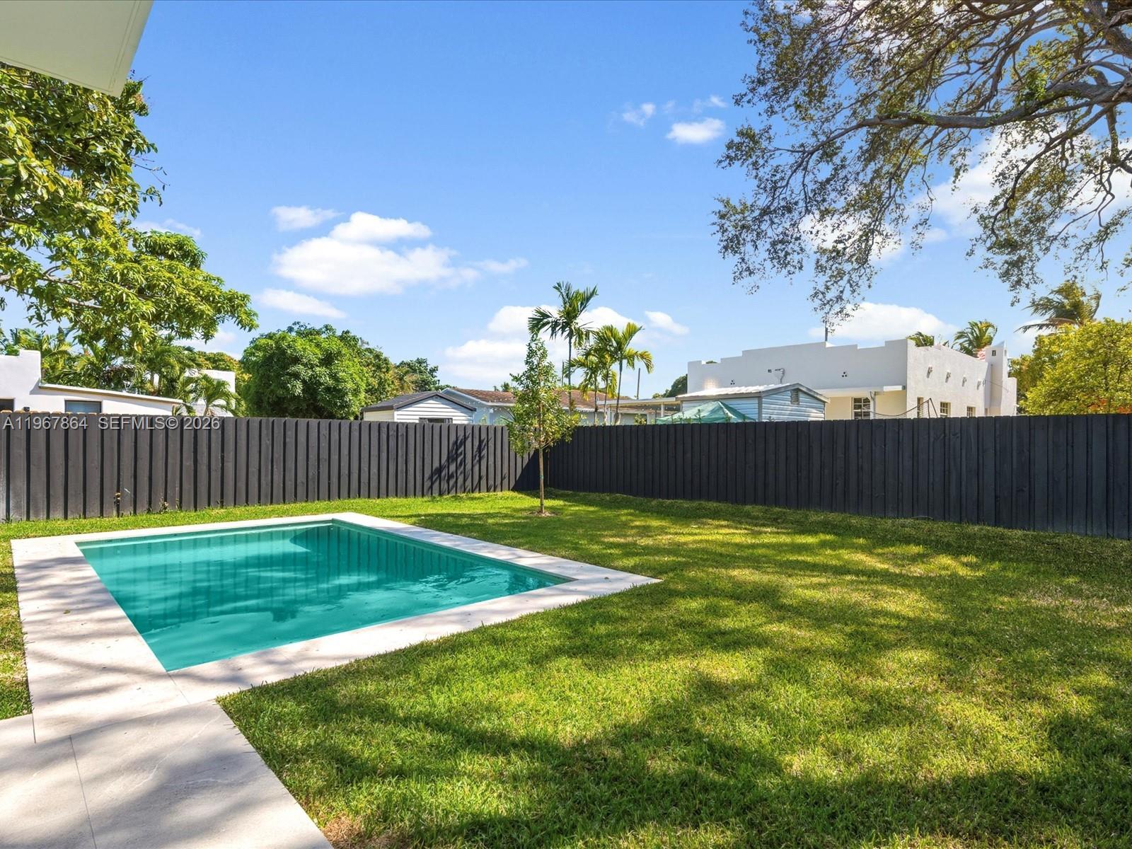 2606 SW 19th St Miami, FL 33145