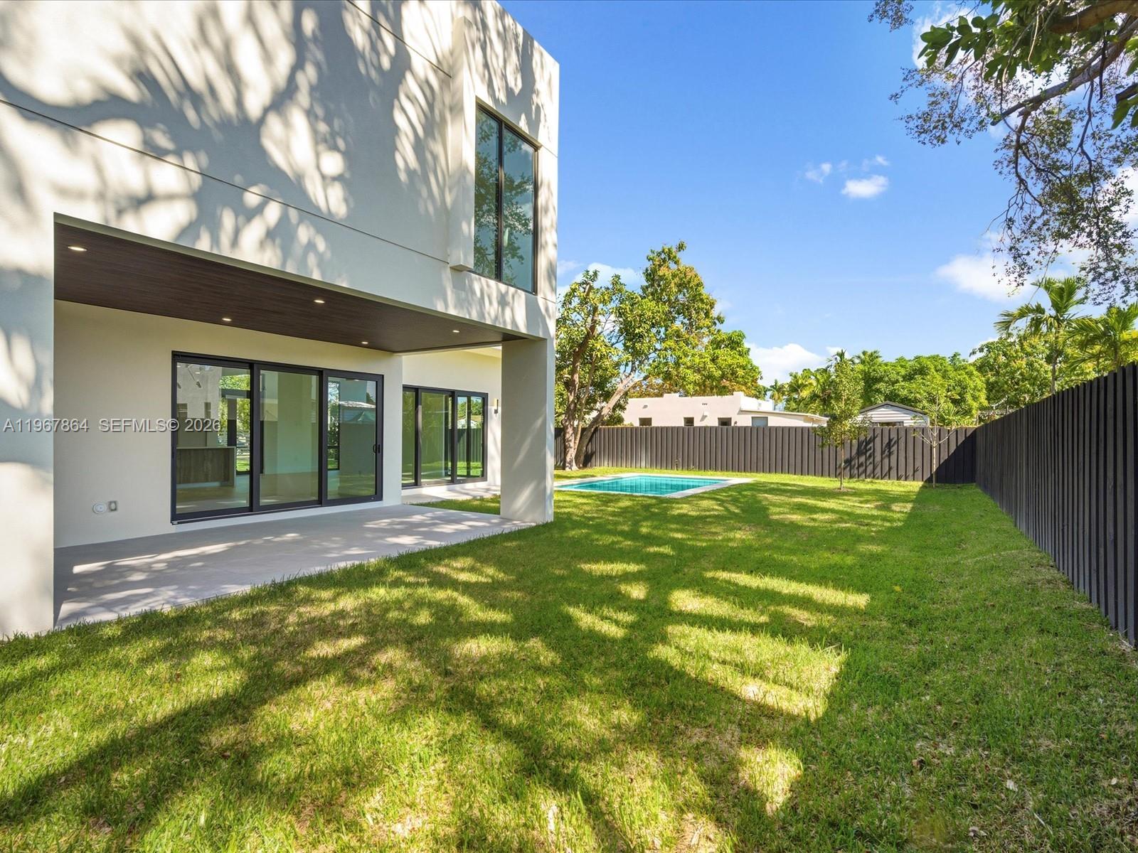 2606 SW 19th St Miami, FL 33145