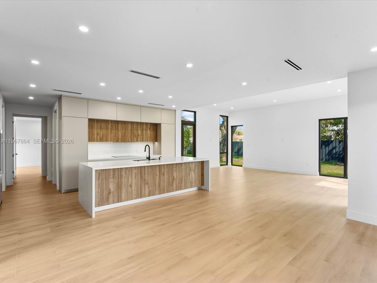 2606 SW 19th St Miami, FL 33145