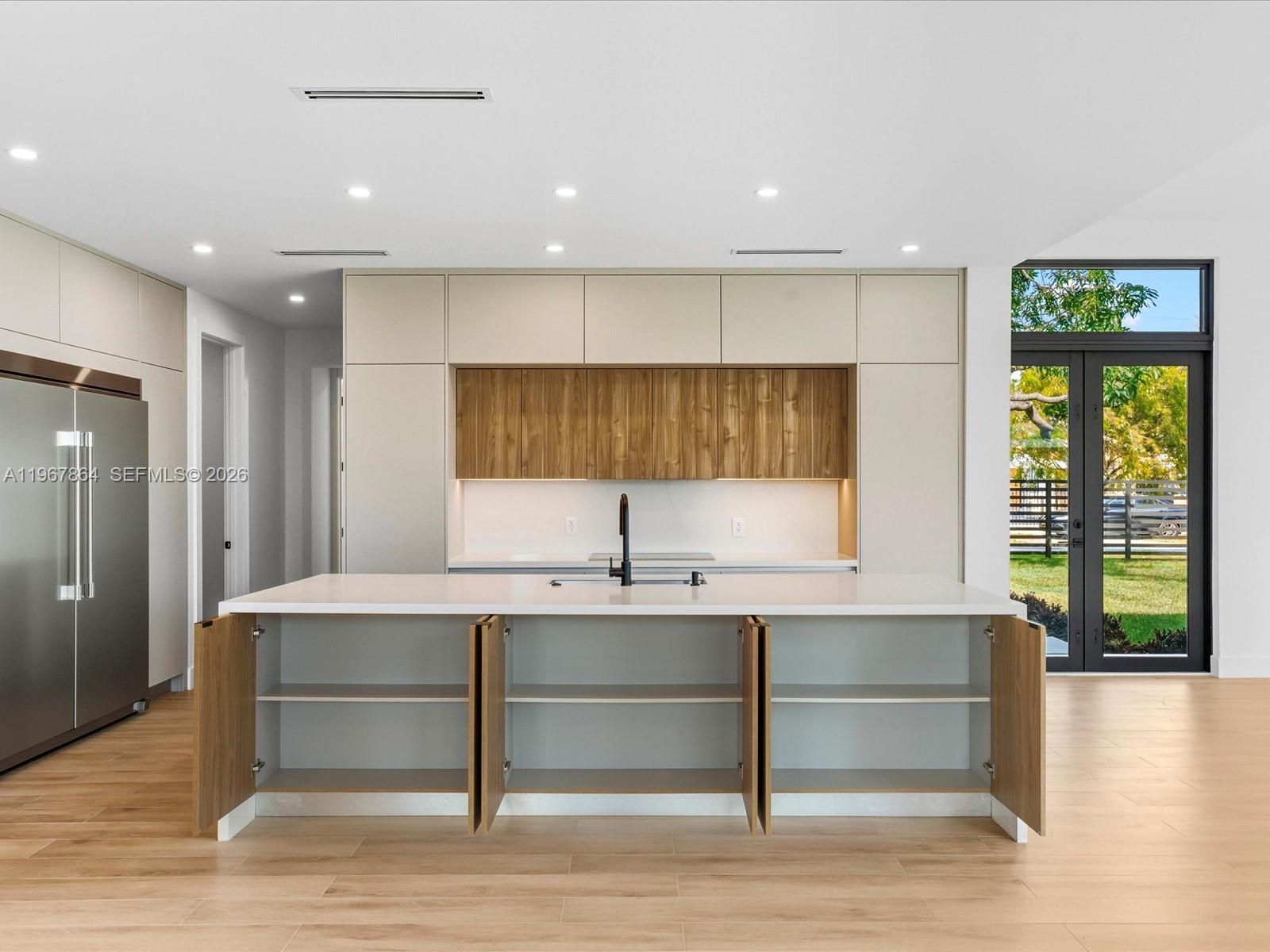 2606 SW 19th St Miami, FL 33145