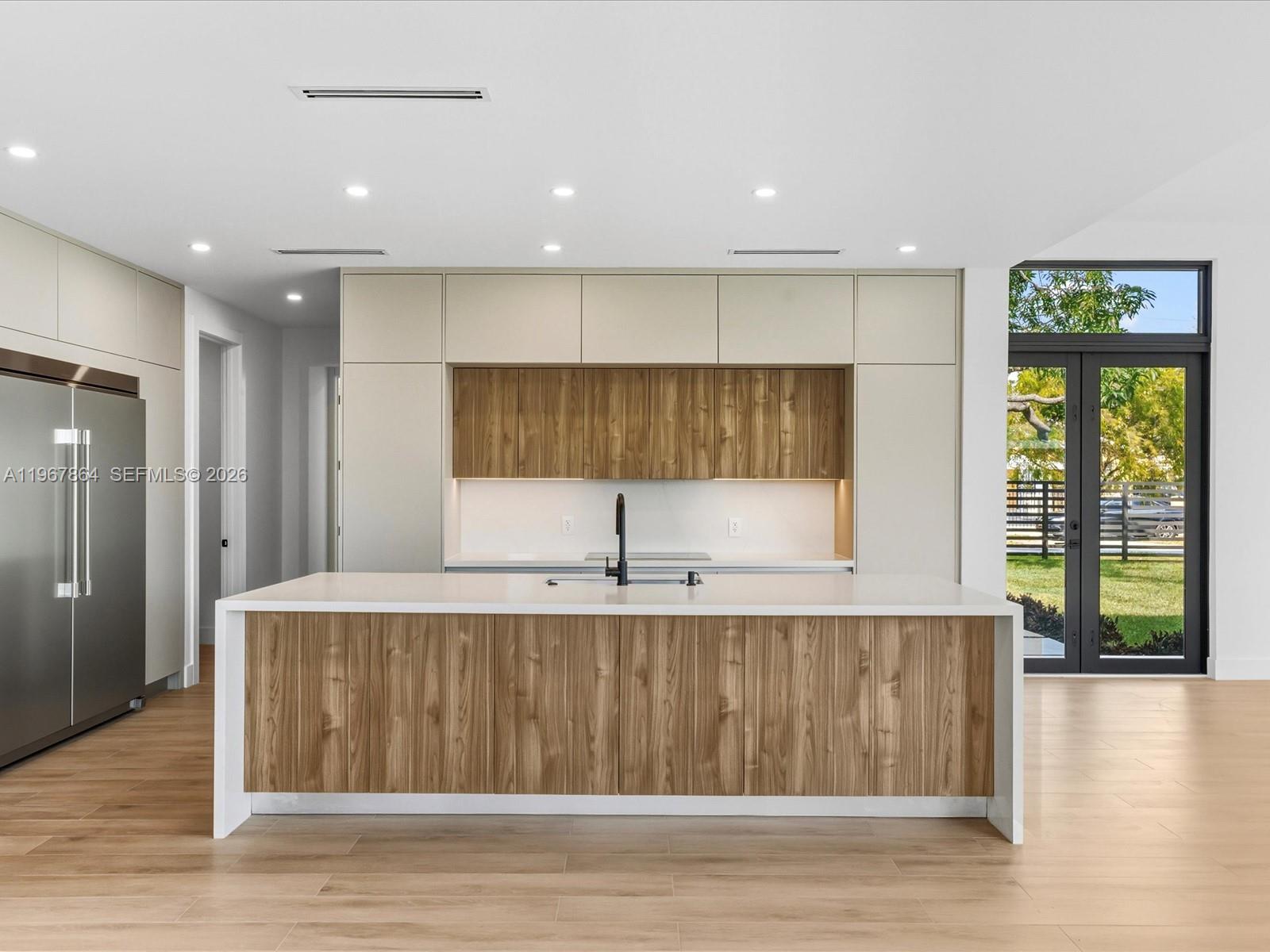 2606 SW 19th St Miami, FL 33145