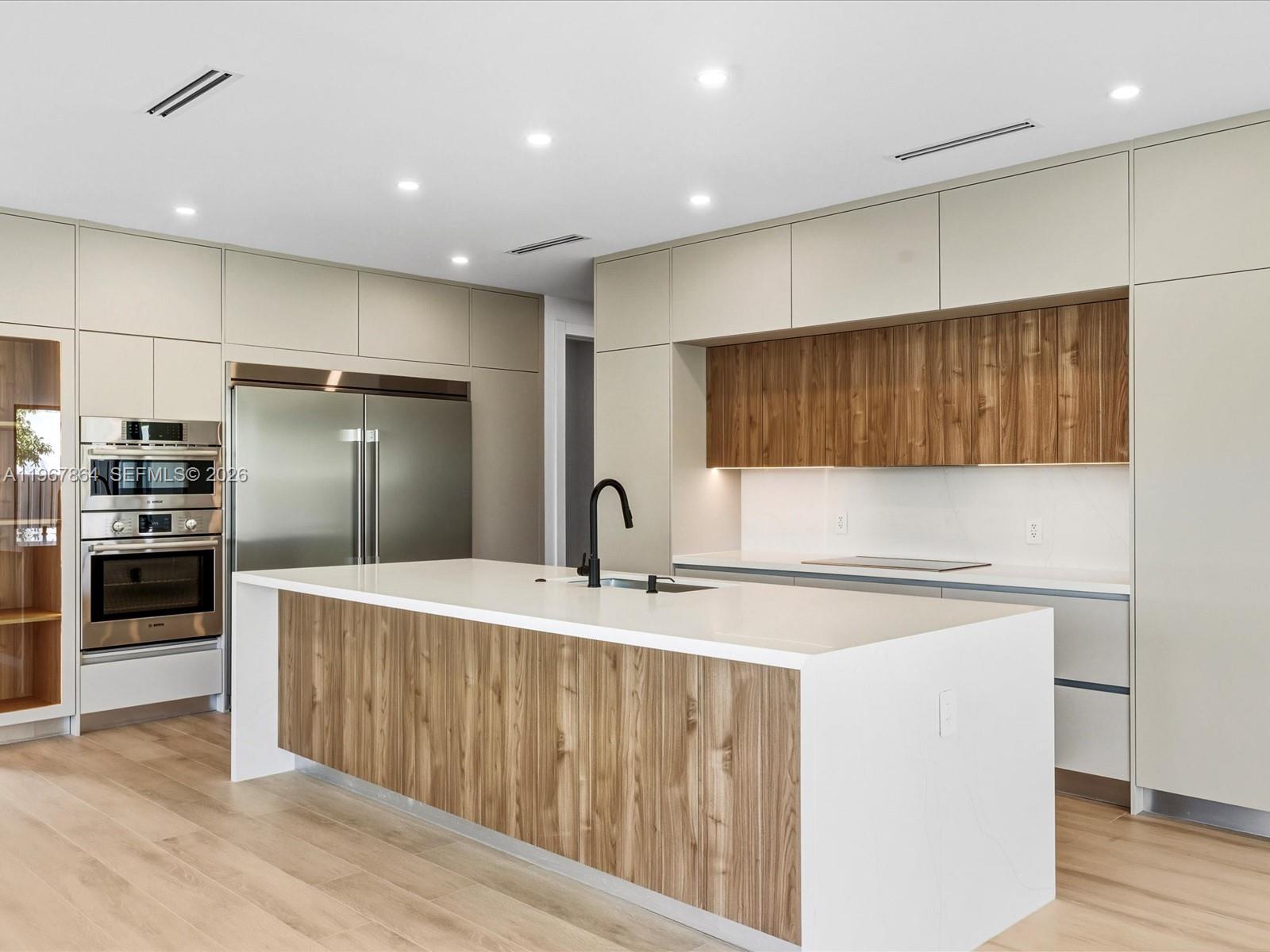 2606 SW 19th St Miami, FL 33145