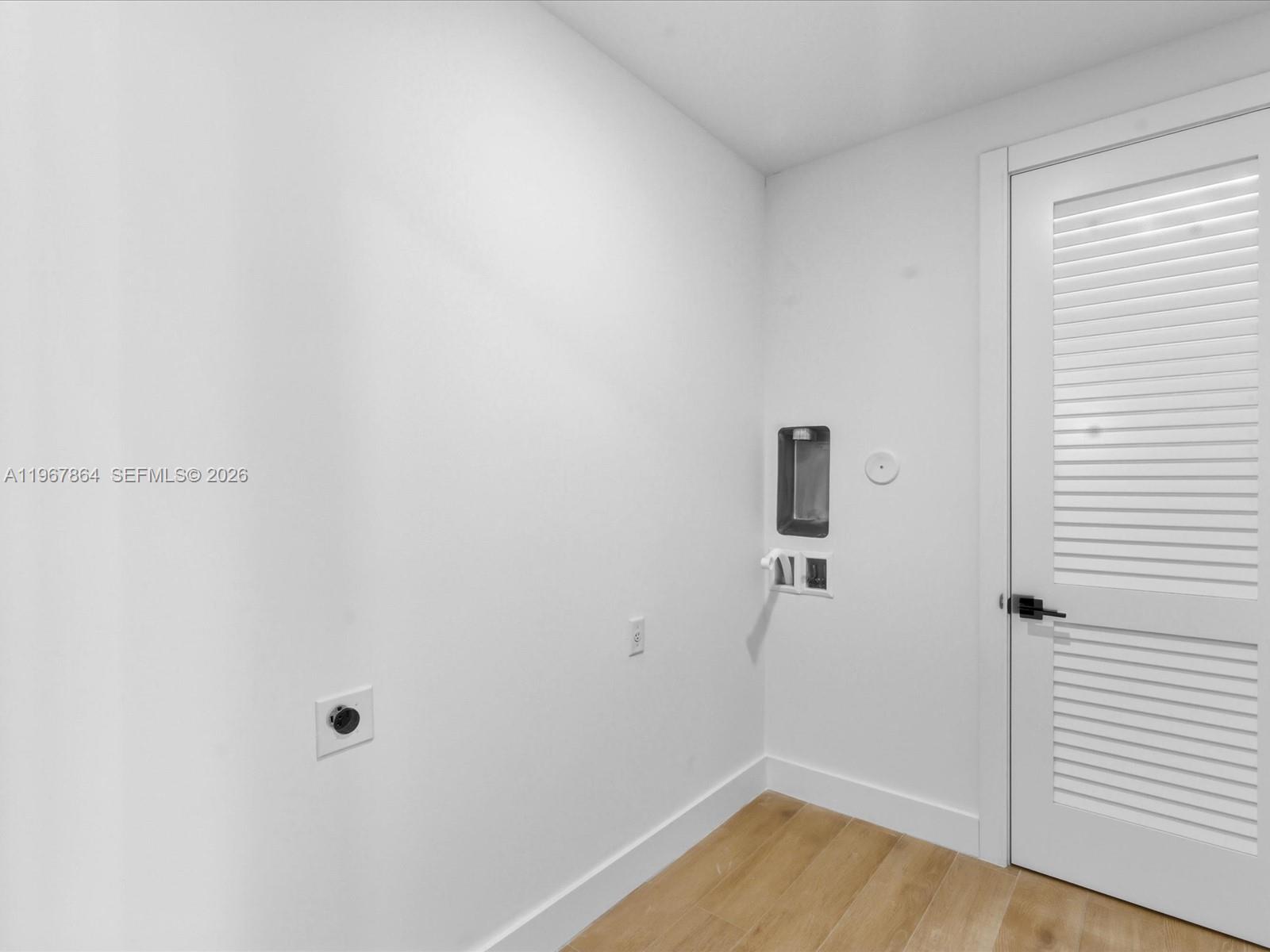 2606 SW 19th St Miami, FL 33145