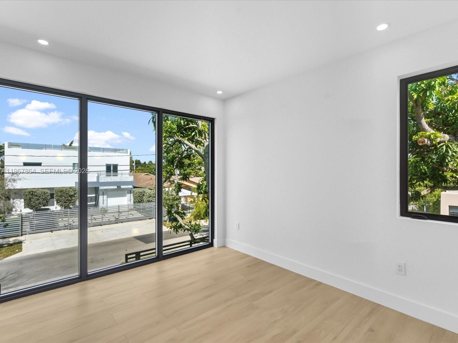 2606 SW 19th St Miami, FL 33145